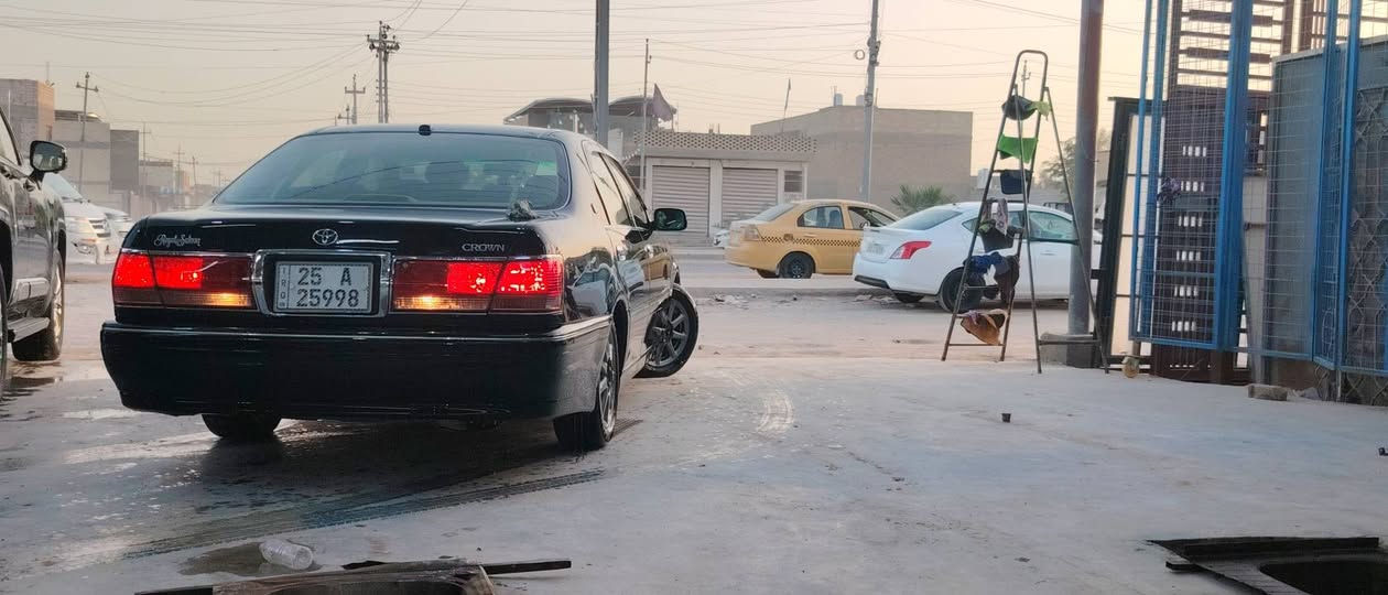 السلام عليكم جميعاً
سياره كراون ملكه للبيع  كفاله عامه كص وظربه جديده كلش 

لوحات نكليزي ✅

سنوية ل2030 ✅

اللون اسود ملكي ✅

ويل نجمه نفطي  ✅

تخم تاير جديد✅

مكينه D4الكبير✅

3 دكم  ✅

شاصي75✅

تحويره نجف فوك وجوه✅

للعلم السياره قرار 48جديد✅

سياره جديده وحلوه وبل عافيه عل ياخذه

رقم كرورك نكليزي مداور ثاني يوم

.

السعر140مجال قليل 

الاستفسار اكثر  اتصل فقط 
،***********
