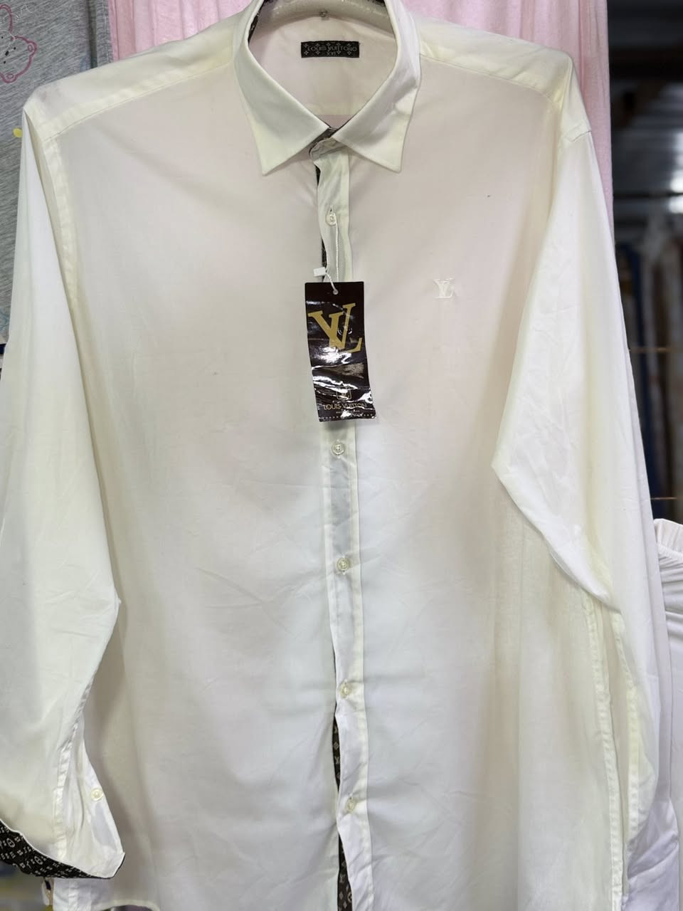 👔LOUIS VUITTON😀👌🏻!Marka🤗🙅🏻
وکالە موجود 
- لیبل موجود-
مملبوس -
قماش ١٠٠/٩٧ Koton🤗
قیاس -XXL
توصيل متوفر 📍


**إذا كنت صاحب هذا الإعلان وتريد حذفه لأي سبب، رجاءا أرسل رسالة إلى الدعم الفني**