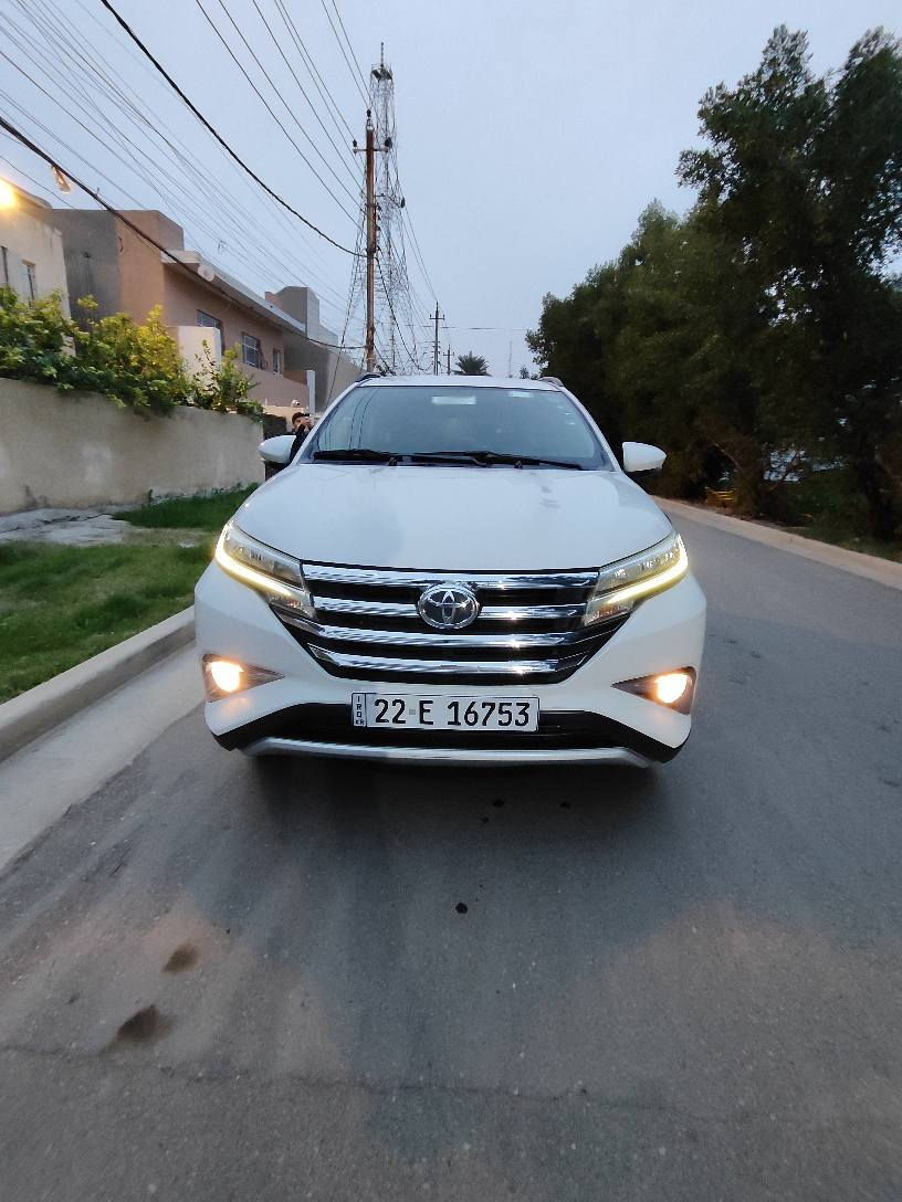 السلام عليكم 
تيوتا راش موديل19 خليجي كفاله عامه حتى الدعاميات محرك 1600 جدا اقتصادية وعائلية 7 راكب والسيارة بحالة الوكالة رقم اربيل غير منتهية تحويل فقط السعر 163
مكاني بغداد بغداد, العراق


**إذا كنت صاحب هذا الإعلان وتريد حذفه لأي سبب، رجاءا أرسل رسالة إلى الدعم الفني**