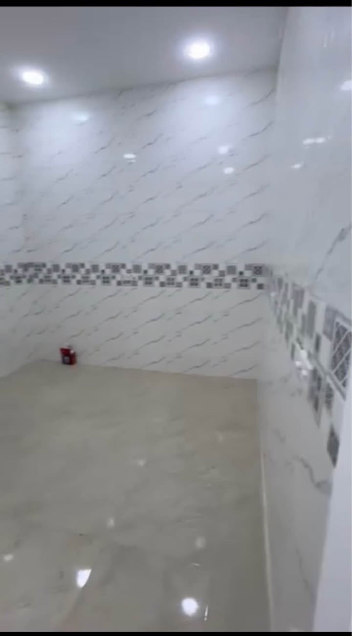 السلام عليكم شقة للإيجار غرفة واحدة وهول ومطبخ وحمام ومنور ايجار شهري
للاستفسار *********** بغداد, العراق
