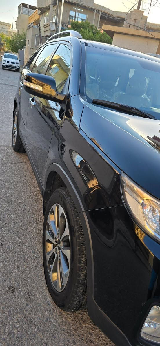 سورنتو خليجي ٢٠١٤ 
مواصفات فوول 
بنوراما بصمة تشغيل بصمة ابواب دخول ذكي رقم وسنوية وهزة كلة جديد لسنة ٢٠٢٩
 ٧ راكب  و ٦ سلندر تبريد مركزي ٣ اقسام وموجود وياه دفتر بانزين  طخم تايرات جديد ماشية ١٦٠ كيلو مكفولة من الصبغ والسونار موجود ويه الصور 
السعر ١٧٥$ 
مكاني كركوك 
للاستفسار الاتصال على رقم : *********** كركوك, العراق
