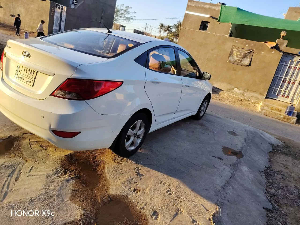 السلام عليكم سياره اكسنت 2016 مكفوله عده ربع جاملغ الكدام صبغ بدون فتح وتبديل محرك 1400 سياره جديده وجاهزه مشروع وطني راعيها جيراني مداور شوكت ما تريد اريد مراوس بألنترا مضلع واطي فرق ***********
