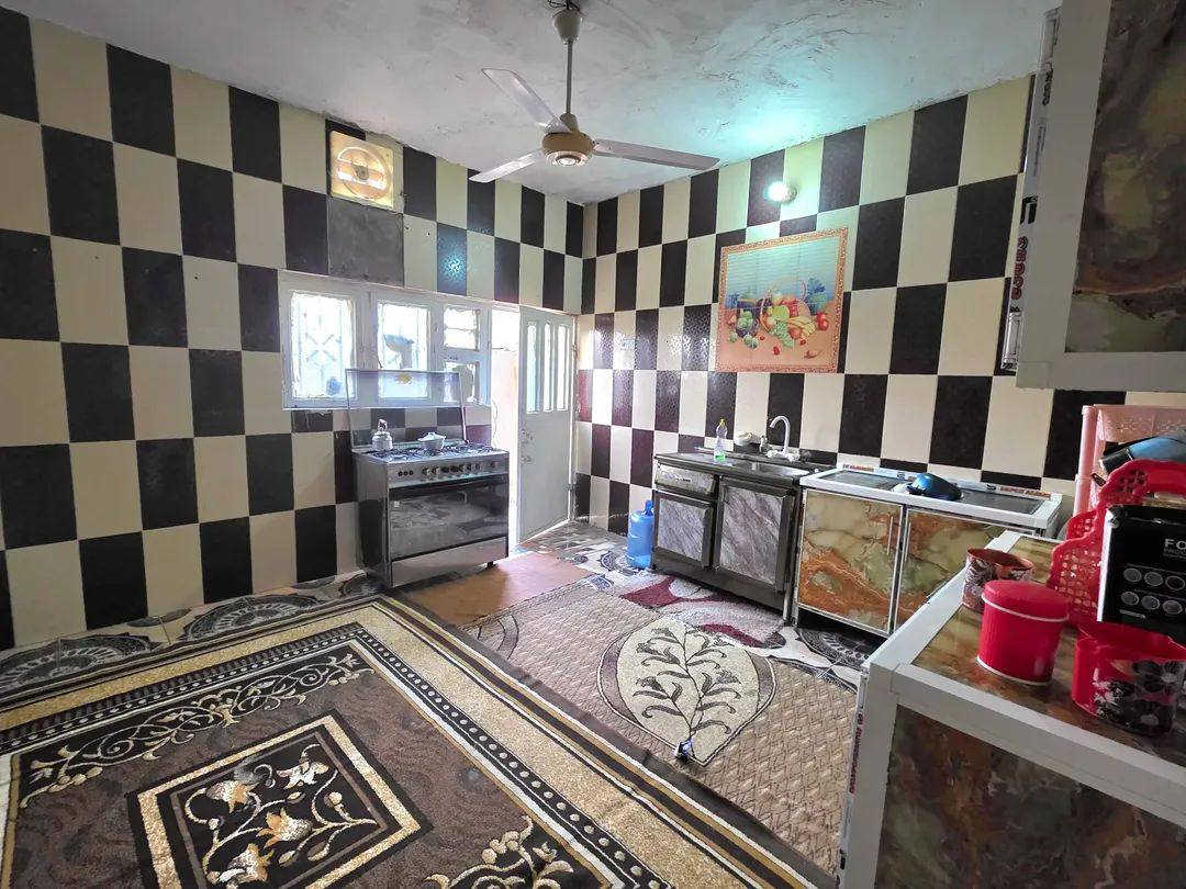 دار  250مم قاطين  طابوا زراعي يحتوي على خمس غرف واستقبال وصاله ومطبخ وصحيات البناء بلوك والسكف صب بابل مسيب على طريق ابو الجاسم يبعد عن الشارع العام  500م السعر ب75مليون الاستفسار  ***********
