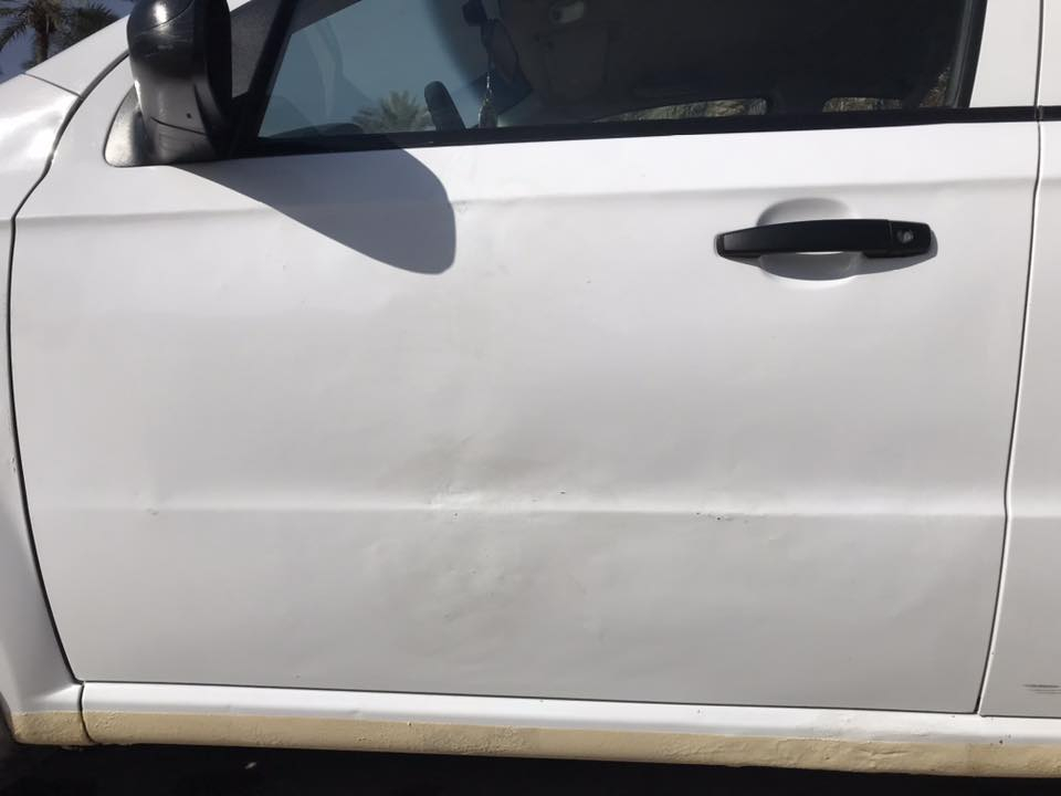 السلام عليكم 
اڤيو 2015
خليجي مكفولة من الصبغ والتبديل بيها بارد في الباب والجاملغ 
كير ومكينة وحدادية وتبريد كفالة 
رقم بابل انكليزي بأسمي السيارة 
العنوان :بابل مركز محافظة 
للاستفسار : ***********
