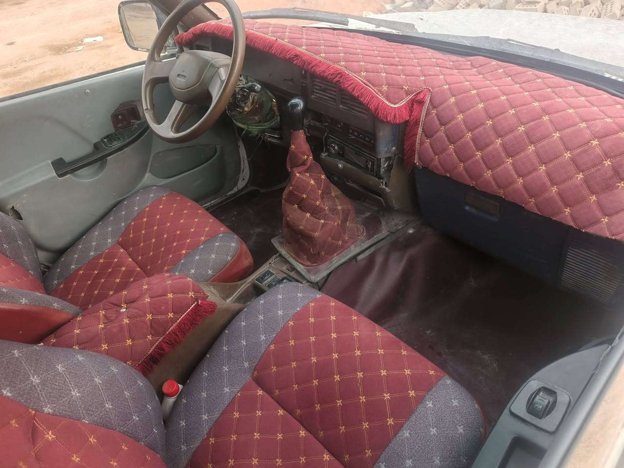 سلام عليكم تيوتا هاي لوكس ياباني مكينه وكير جدد كاز موديل 1993. رقم بغداد.   حداديه تخم تاير شواصي كهربائيّات شغاله السعر 22.  سياره جاهزه راعيه ماواصله  بيع او مراوس  المكان نجف ***********
