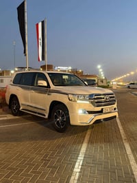 لاندكروز كراند تورنك • ٢٠١٦ • رقم بغداد