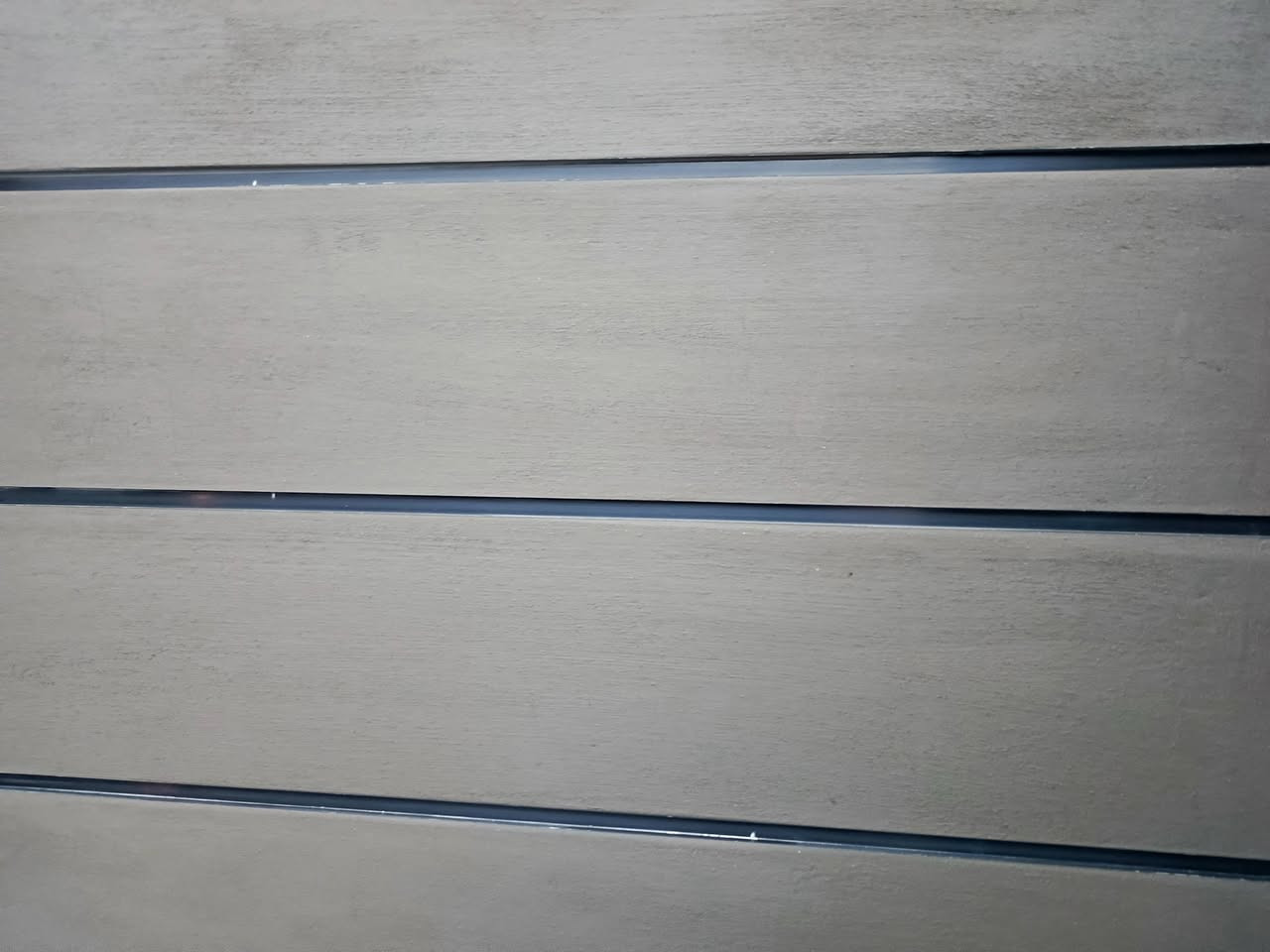 لباخ متفرغ داخل بغداد سقل ناعم تصفير تشميع لبخ ونثر واجهات ***********
