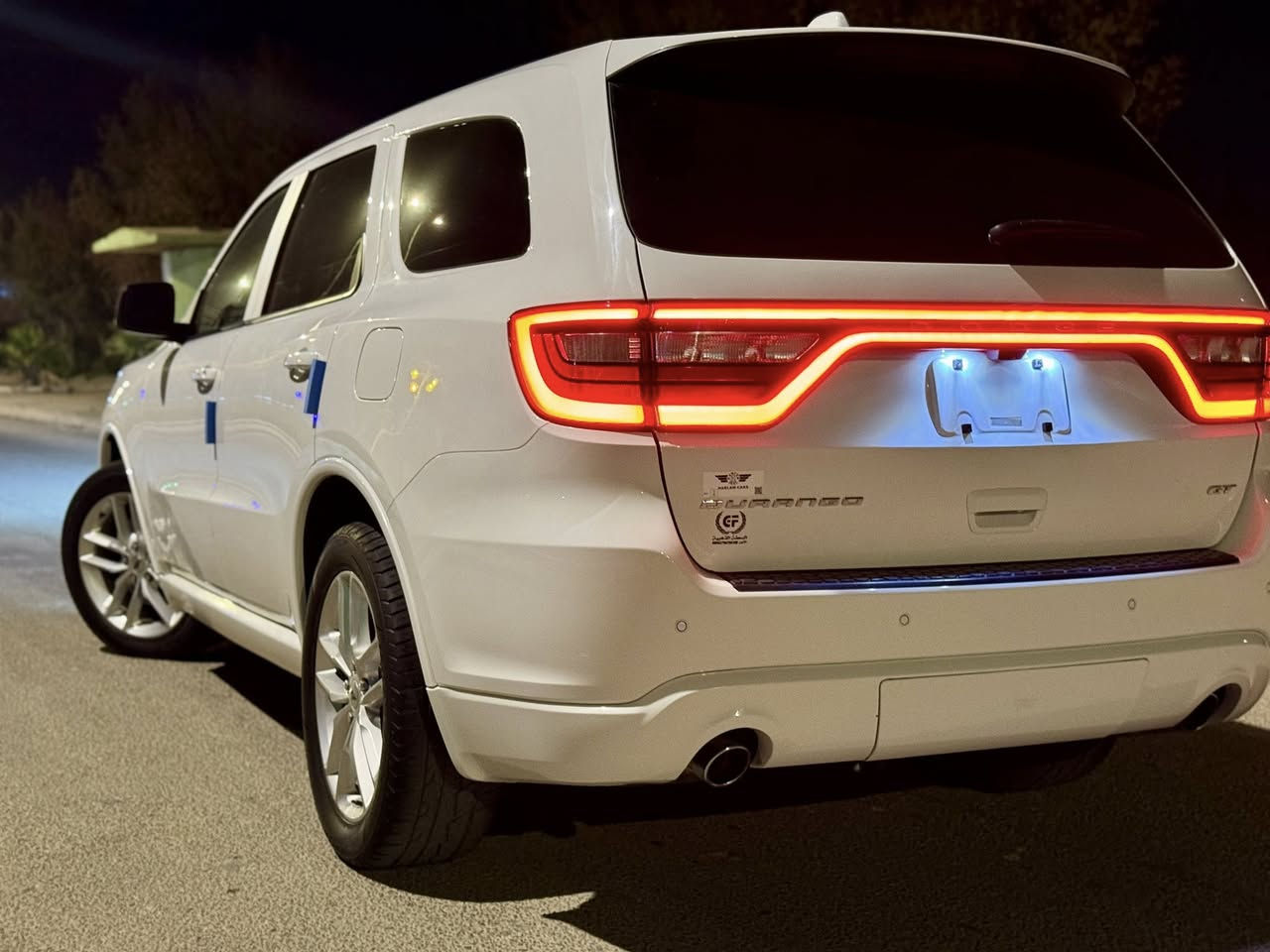 نوع السياره - دوج دورنگو -Dodge Durango 🚙
الموديل - 2022 / Mode -2022 🕴️
بدوم رقم ———
الفئه - GT. PLUS 🧾
نوع الدفع -  Axel back 🔙 دفع خلفي
الاستيراد - America🇺🇸
حجم المحرك - 3600c
عدد الركاب - 7 راكب 💺
# المواصفات 
-رادار امامي 
-رادار خلفي 
-رادار جانبي 
-حساس خلفي امامي 
-صندوك جنطه شفط 
-تحكم مقود جهتين 
-كشن ذاكره .ميموري 
-كشن جلد مخمل 
-كشن تبرد + تدفئه 
-تحديد مسار 
-تحكم وضعيات كشن 
-عدد انظمة القياده 4 
-اشاير مري جانبي 
-نقطه عمياء تحذير 
-كامره دوار 
-شاشه كبير 
-توقف ذاتي 
* بدون تبديل بدون ارباك 
#السعر 267$ وبيها مجال
للاستفسار ***********
