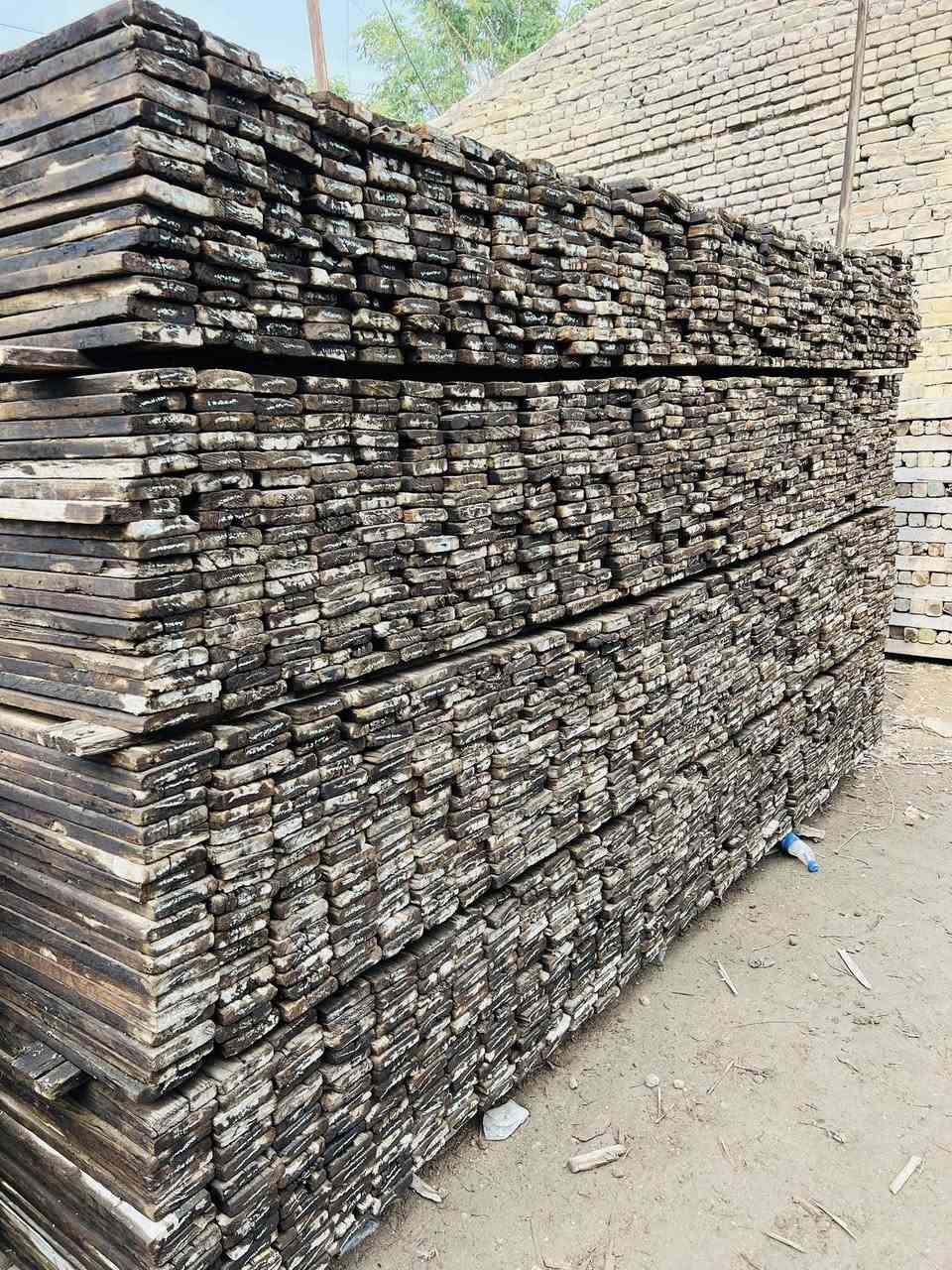 لوح 4 متر + لوح 3 متر + سير 3 متر + مقاصير للبيع عنوان حله ***********
