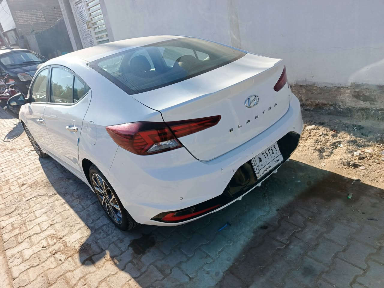 النتره مديل 19شكل عشرين كفاله موصفات 1.1 محرك 2000 دوش كيرAT  تبريد قطعتين مري شفط فتحه قمره سلايت حساس امامي خلفي تحكم كهربي كامل تحكم ستيرن تخم تاير جديد شاشه كبيره ماشيه 128 مكاني كربلاء *********** السعر 168 بيه مجال
