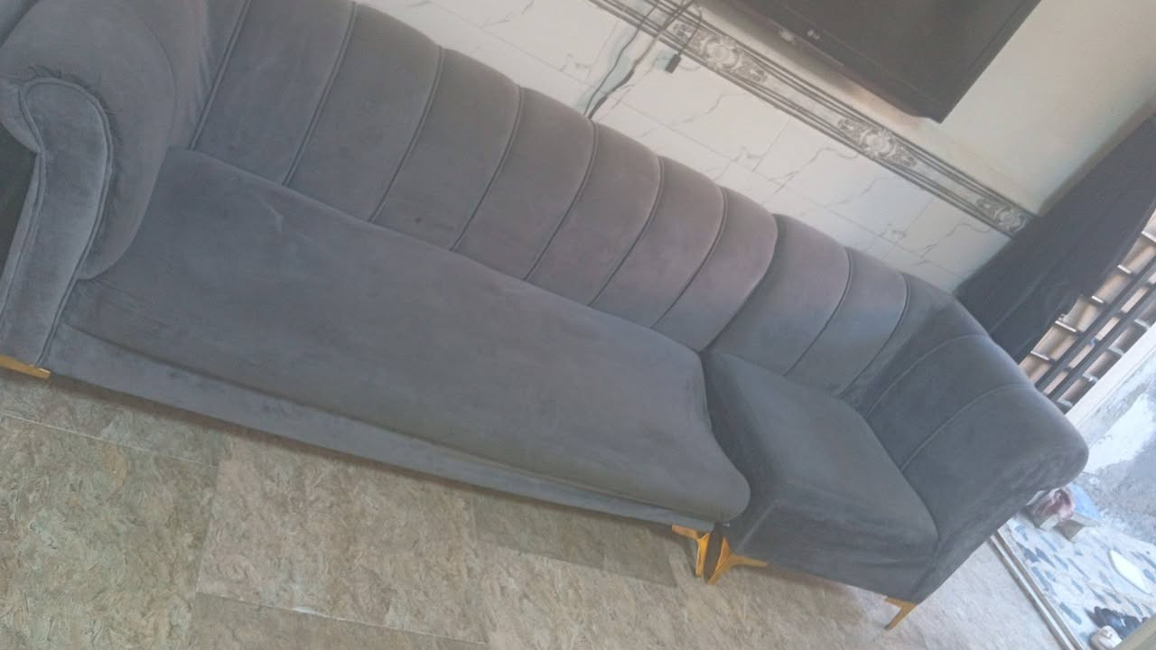 قنفات ديوان ٨نفرات بس لرجلين ثنين مكسورات عوزهن تصليح نضيف جدااا


**إذا كنت صاحب هذا الإعلان وتريد حذفه لأي سبب، رجاءا أرسل رسالة إلى الدعم الفني**