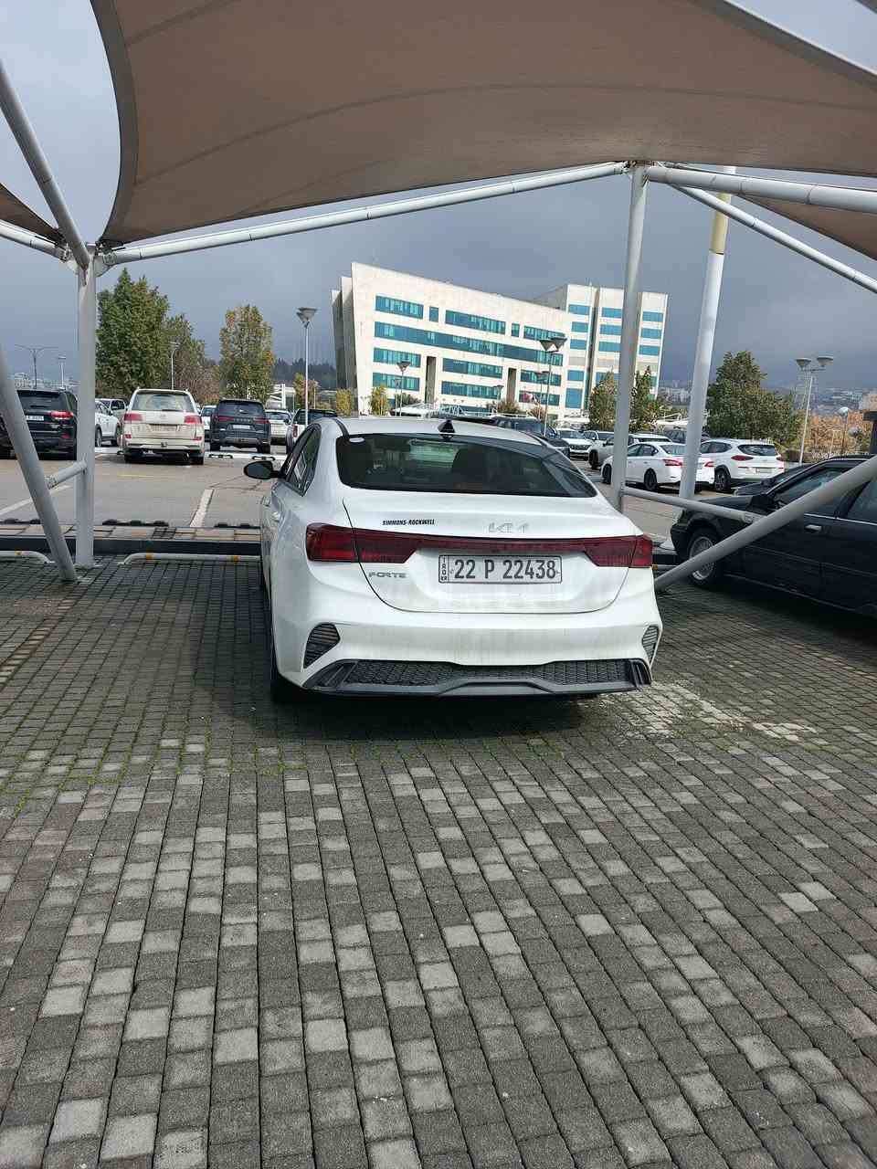 فورتي 2023 بدون  ايرباك  بدون صبغ مكفوله ماعد دعاميه خلفيه سعر 155 ***********
