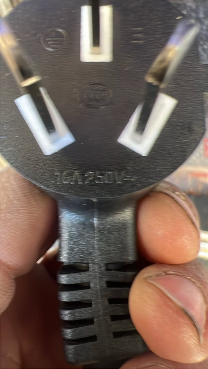 السلام عليكم
تتوفر شواحن اصليه 16 أمبير سعر 65 مكاني حي البنوك 
***********
