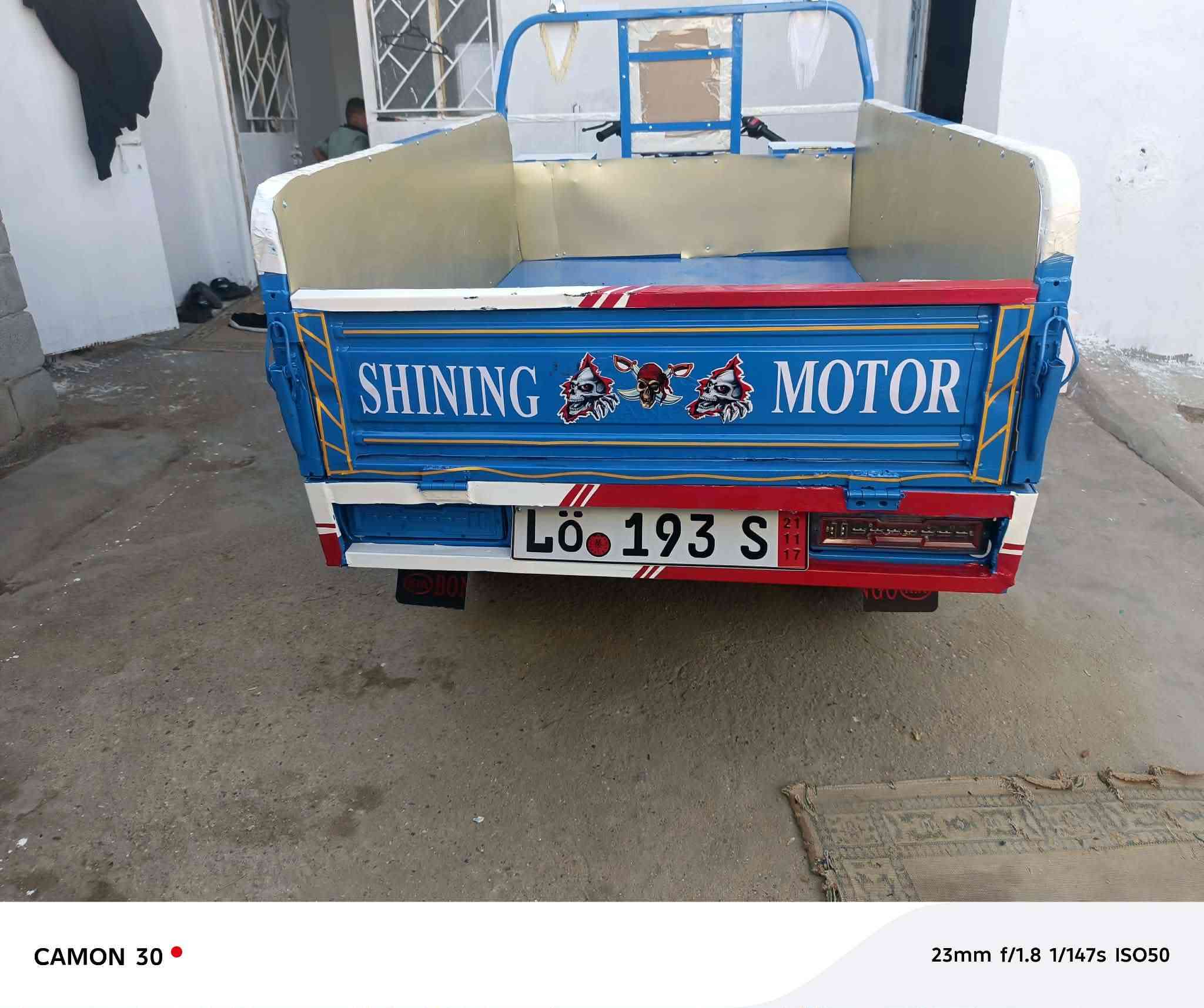 سلام عليكم ستوته جمره للبيع موديل 2016 اوراق اصولي شاصي كهربائيات ركبه مكفوله السعر مليون 550 وبيها مجال انتصل علئ الرقم و تتدلل ***********/***********
