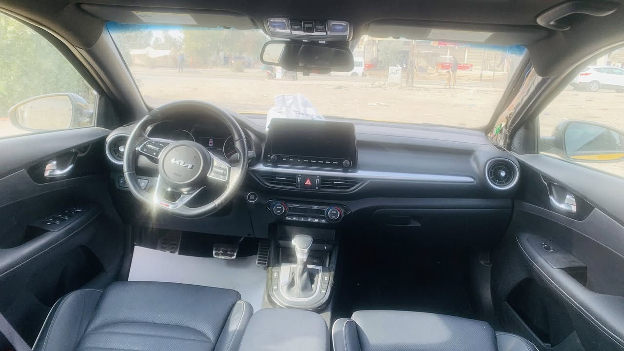 السلام عليكم للبيع فورتي فول مواصفات موديل (2023) جيتي لاين حادث موجود بل نشر سعر (150) مرقمة تحويل ثاني يوم مكان السيارة بغداد مدينة الصدر تواصل (***********4)
