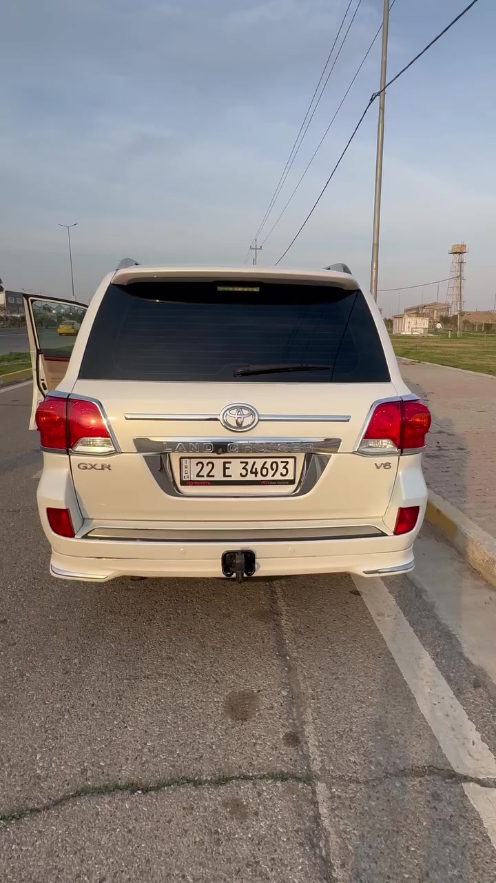 لاندكروز2013 بريم
المواصفات معروفة 
فتحة 
كشنات جلد 
٦سلندر 
كشن كهرباء 
انارة داخلية
ماشية 196Km
وباقي مواصفات الاندكروز معروضة
السيارة كفالة عامة  
عدا بارد شي قليل 
للاستفسار ***********
مكان السيارة كركوك
السعر ٣٧٥
