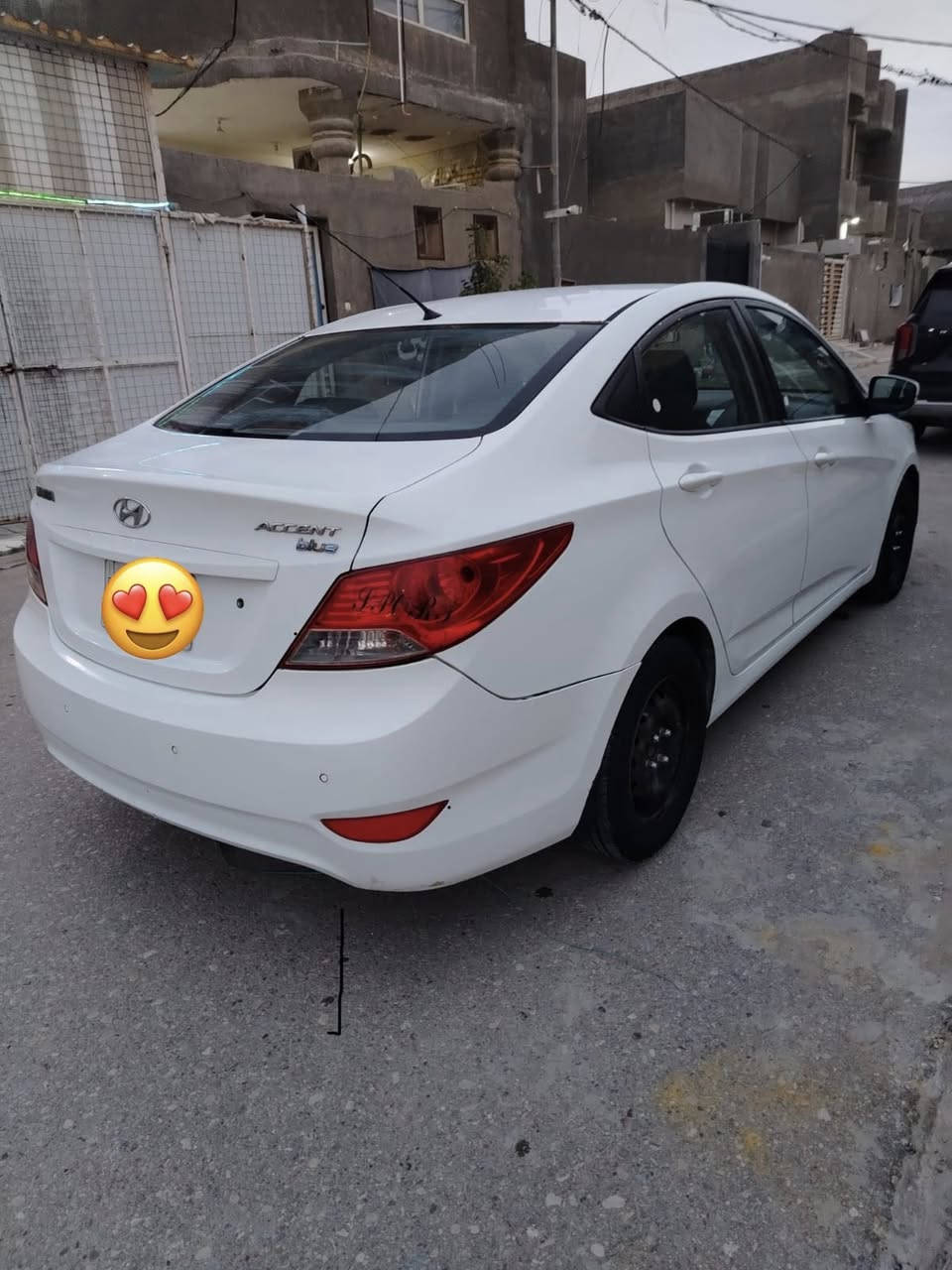 اكسنت 2013 محرك 1600 لاتبخير ولا تنقص
مكفوله ما عده بس جاملغ امامي مصلح فقط  بدون فتح 
حداديه 70‎%‎ رقم نجف باسمي السعر 90
للاستفسار اكثر اتصل على الرقم ***********
