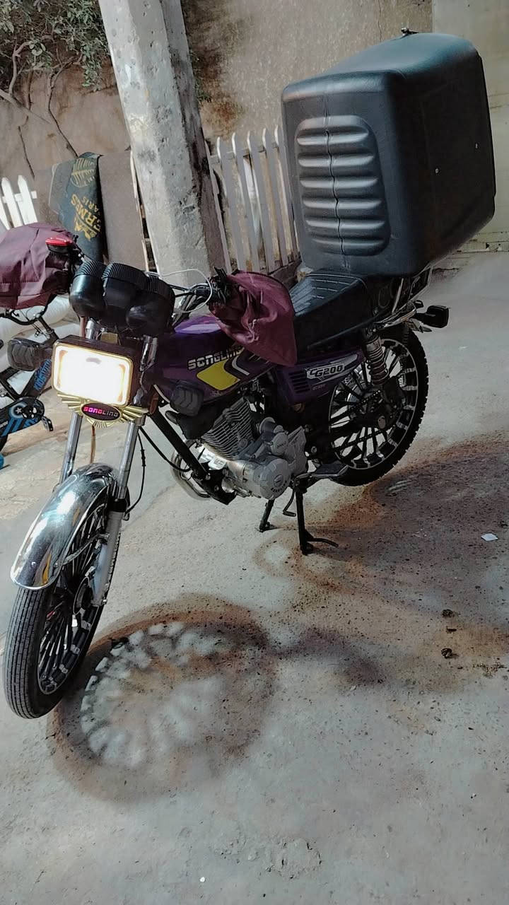 مواصفات الدراجة2025دراجة نضيفة جدن مكينة 200وخير من الله ما مفتوحة كهربائيات كلهة شغالة
عداد إلكتروني دراجة ممتعوبة گبل للشارع اي نقص مابيه
السعر 800 وبي مجال ولحد يكسر بحلال العالم للستفسار اتصل على الرقم غير متواجد على الفيس واتساب واتصال عنواني حي اور ام الكبر والغزلان
***********
