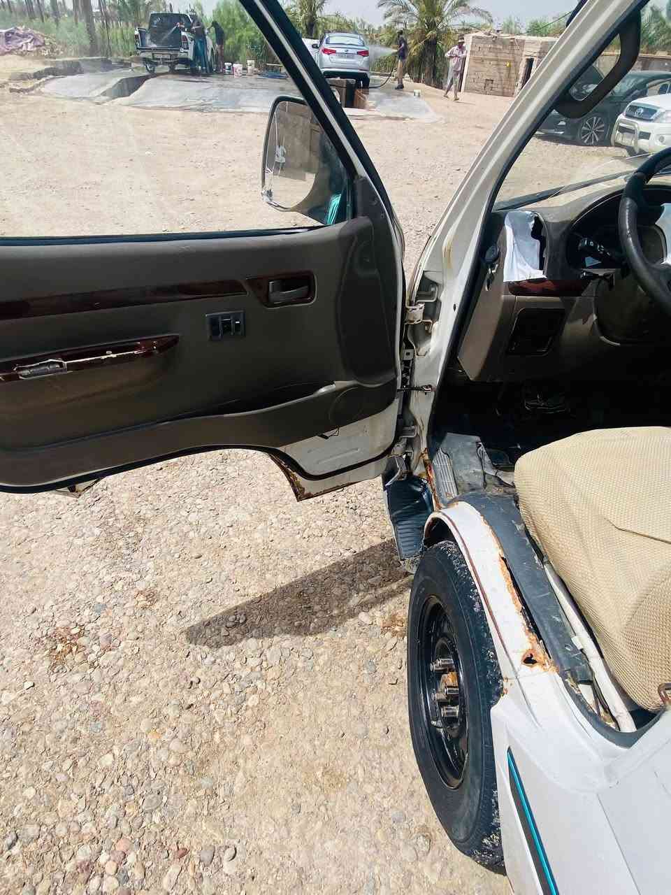 فتون فراشه مديل 2014 ماعليه اشارت حجز مكينه يابني كير اكسن حداده كهربائيات  جاهزه من كلشي السعر 33بيه مجال. بصره مدينه بني منصور ***********
