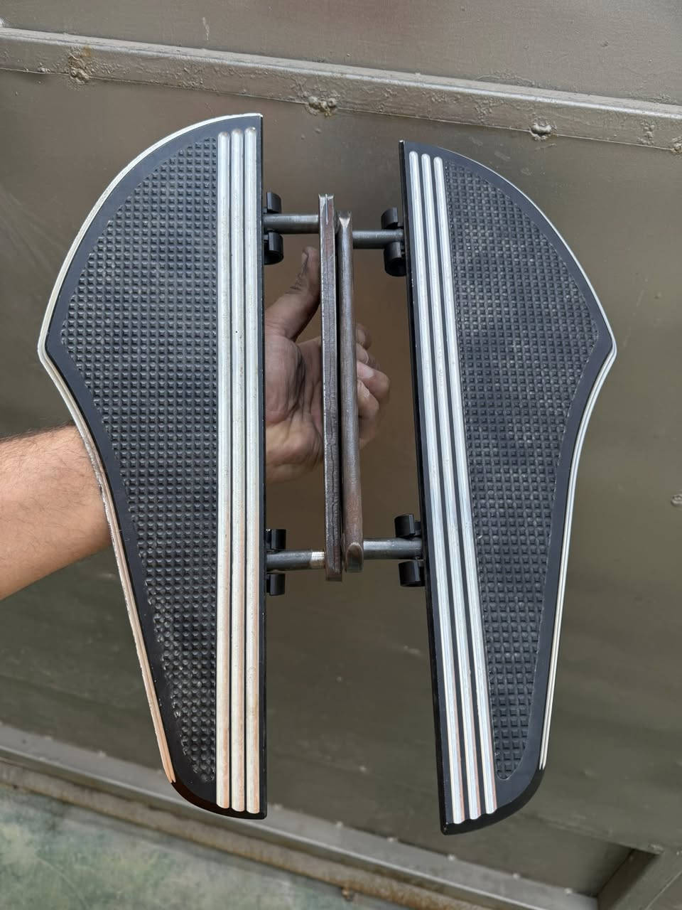 استرايح تزويد للشادو جيب وشد قواعد ٨ ملم سعرهن ١٠٠ الف نهايتهن
*********** يوجد توصيل
