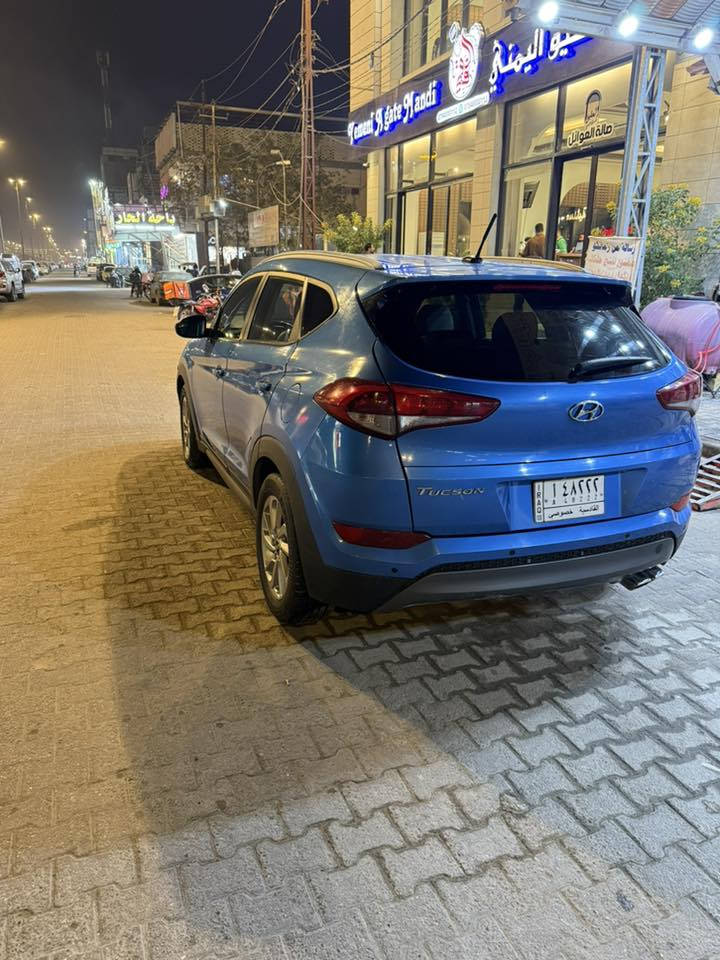 سلام عليكم سياره توكسان 16 وارد امريكي بيه بنيد وجاملغ الرقم قادسيه السياره موجوده نجف ***********/السعر 140 وبيه مجال السياره مرشوشه ماده ركسن
