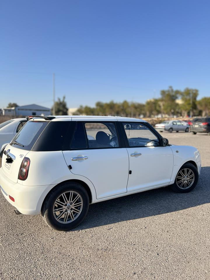 إعلان بيع سيارة (للبيع فقط)
"ما شاء الله، تبارك الرحمن 
🔍 تفاصيل السيارة:
• النوع والموديل: [ليفان ٣٢٠]
• الحالة: نظيفة جداً (بدون صبغ فقط شبر الموضح بالصورة).
• المسافة المقطوعة  [115000] كم.
• المواصفات: [بصمة+تشغيل عن بعد+داش كام تصوير امامي خلفي باقي المواصفات معروفة].
• الحالة الميكانيكية: محرك، كير، وتبريد بشرط الفحص (شغالة وجاهزة).
• السيارة استخدام شخصي ومحافظ عليها جداً
• السعر المطلوب: [58] (قابل للتفاوض البسيط ).
• المكان: [موصل].
• للاستفسار والتواصل: [***********].
