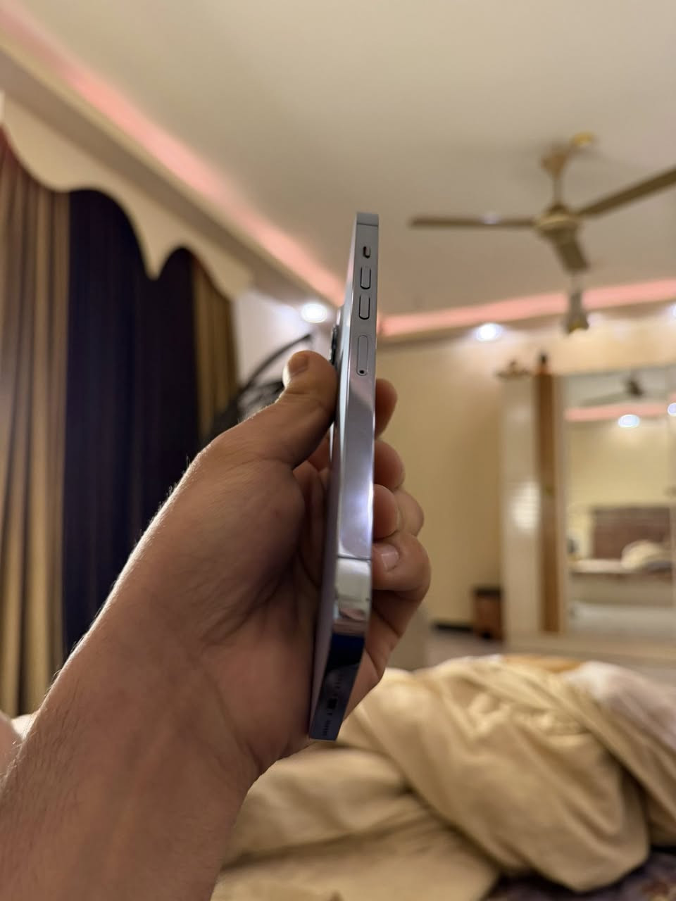 ايفون 13برو ماكس ذاكره 256 بطاريه 75 الجاهز شخط مابي شرط اكفللكيا نضيف محافظ عليه بس بالنسبه للبطاريه طبيعي تنزل لان صار اربع اصدارت ورا ف اليحب يتوصل وياي خاص رقمي *********** تفاصيل اكثر
