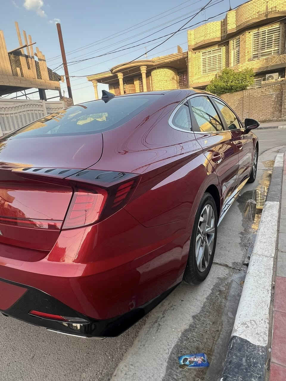 السلام عليكم 
سوناتا 2023 
رقم اربيل بأسم شركة 
حادث سطحي 3 قطع بدون ايرباك 
صور الحادث والسونار مرفق بالمنشور 
ماشية 26 
نص مواصفات 
بصمة وكشن كهرباء وتدفئة تبريد كشنات 
مكينة 2500 تنفس طبيعي 
السعر ب167$ وبيها مجال 
مكانها كربلاء / الهندية 
***********
