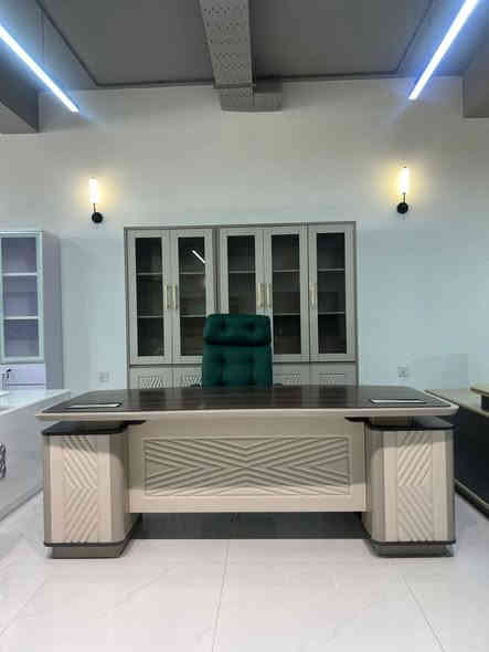 مستعد لتجهيز دوائر الدوله والمكاتب والكميات الي بالك وبأسعار الجملة ويوجد كادر مختص للنصب جميع الاثاث للاستفسار واتساب 
***********
