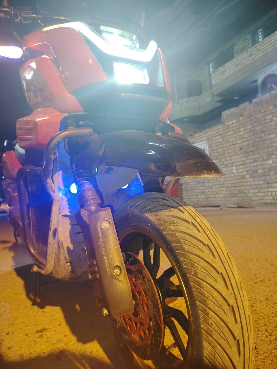 السلام عليكم
دراجه شحن للبيع
نوع اباچي 2025
شتريتها قبل شهرين دراجه شلعه خير من الله ما متعبها
شتريتها بـمليون و700  عارضها للبيع بـمليون و 500 وبيها مجال
بيها مشكله بسيطه تكطيعهَ بل حساس كلش شيء بسيط
ما متوفر خاص واتساب: ***********
                             ***********
