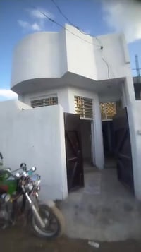 حلة وردية • ١٠٠م • نقص أرضية