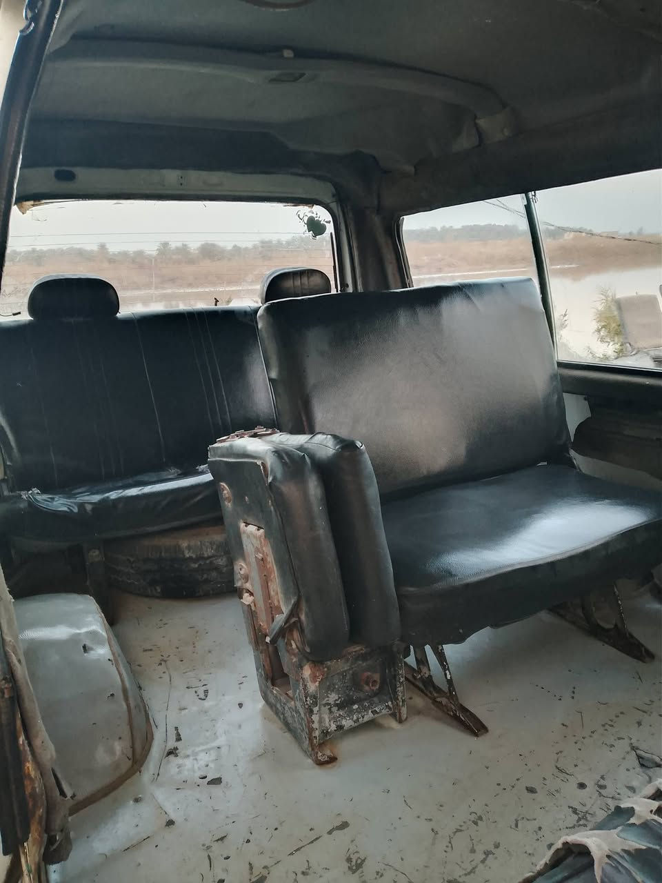 سلام عليكم هونداي للبيع موديل 94  شواصي شركه السيارة بلاديه منطول الطول كير ومحرك وكسن مكفول السعر 25 وبيهه مجال مكان السيارة ابغداد دورة عرب جبور
*********** بي وتساب
