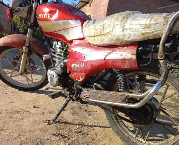 سلام عليكم موطور البيع صاروخي محرك ١٥٠ موديل ٢٠١٢ السعر ١٤٠ وبي مجال
اي تفاصيل اتصل وبيك خير ودلل 
***********
