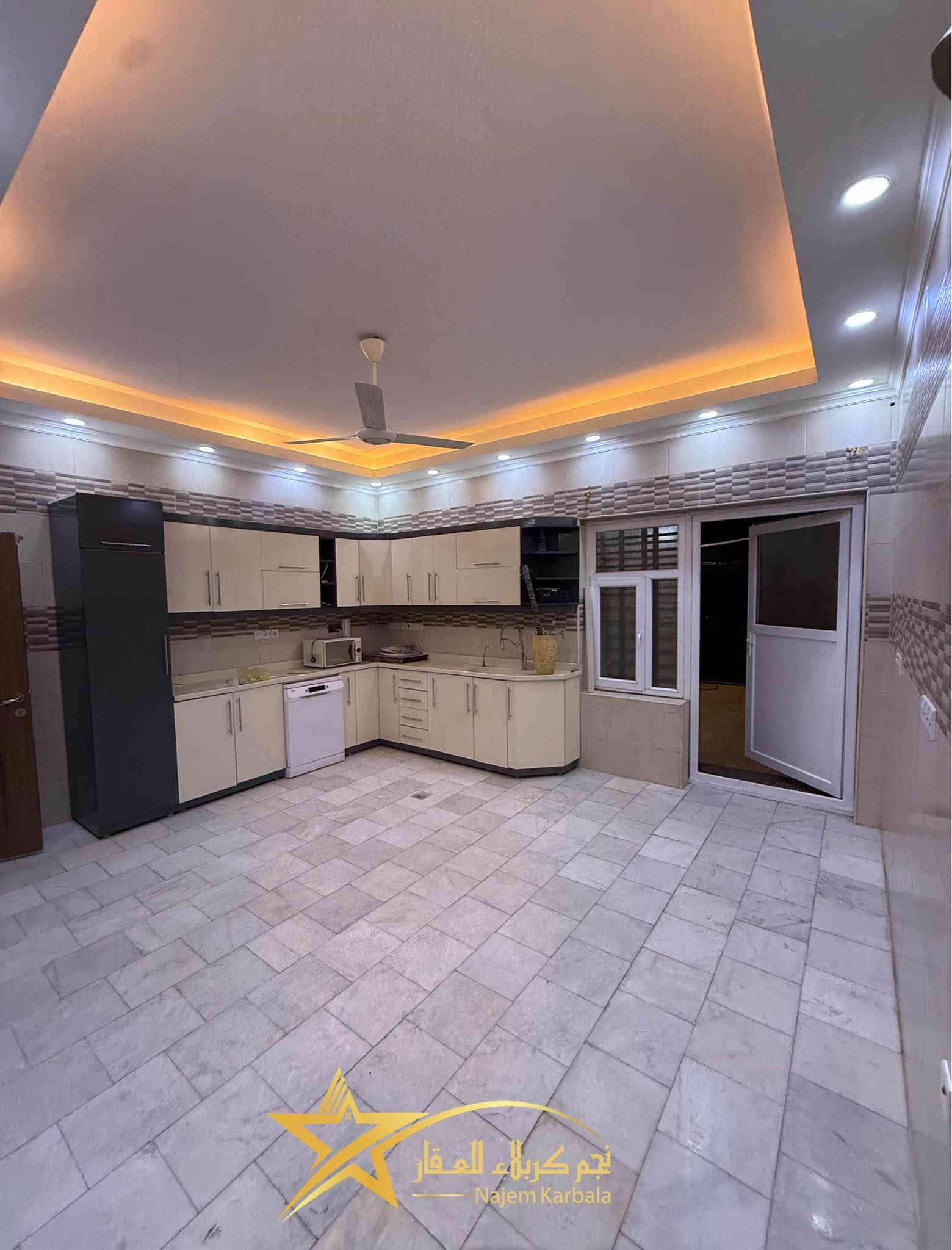 🥳#عرض_حصري_ومناسب_جدا 
🏠#بيت_للبيع_في_حي_التعاون📍(مساحة ٢٠٠متر)#طابوصرف واجهه ١٠متر  #طابقين #بناء_حديث سنة ٢٠٢٠ مسلح 🧱 ✅ داخل  بورسلين مرمر ديكورات نقوش مغربية #عرض_الشارع ٢٠متر تجاري 
#الطابق_الاول: غرف نوم عدد ٢ مطبخ صالة استقبال صحيات عدد ٣ 🔰
#الطابق_الثاني :٣ غرف نوم  صالة صحيات 
#يحتوي_الدار_على مطبخ كاونتر سبالت 
#الموقع:مقابل بانزين خانة الوزني المكمل لشارع سيد الاسعار  فرع مطعم النافورة📍تبعد عن الامام الحسين (ع) ٣كم 📍 السعر ٦١٠ مليون 💵
طابوصرف يبعد عن الامام (ع) ١٠دقائق 
➖➖➖➖➖➖➖➖➖➖➖➖➖➖
📲للاستفسار مراسلتا على صفحتنا الخاصة📩
‏https://m.facebook.com/najmkarbala92/
‏‎او الاتصال بالارقام التالية
 ☎️***********
 ☎️***********
اوزيارتنا في مكتب نجم كربلاء للعقار/الاسكان
مقابل معرض اثاث قصر الفخامة قرب جسرسيف سعد‬
🏘عندك اي عقار حاب تعرضة للبيع 
‏👀🔍ادور على عقار للشراء
‏🎊صارت سهلة كل ما عليك بس ادخل ال صفحتنة على رسائل الصفحة او الاتصال بالرقم الموجود🎊
🏝املين ان تجدو كل ما يناسبكم🏝
#نجم_كربلاء_للعقار📌 كربلاء
