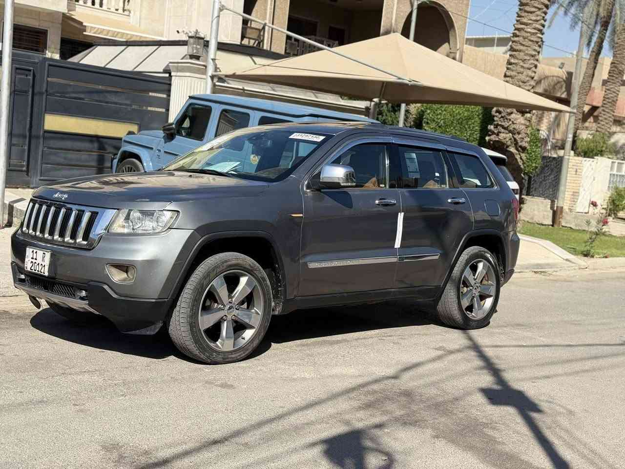 السلام عليكم جيب خليجي موديل 13 السياره ماشيه 120 حقيقي السياره فول موصفات 1/1 بيه 4 قطع صبغ بدون دواخل بدون السياره جاهز عله آخر حبايه الف ما تصرف عليه مكان السياره بغداد زيونه السعر 123 وبيه مجال
***********
