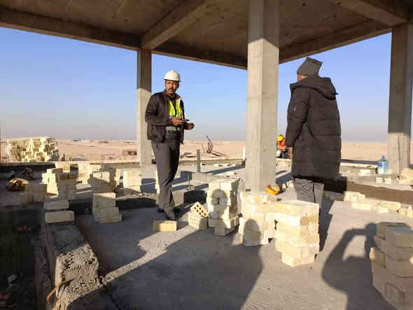 صور من اعمالنا في البناء و المقاولات
بناء الدور باشراف هندسي و كادر بناء محترفين 
و بانجاز باقل وقت 
استفسار اتصال على الارقام التاليه 
***********
***********
