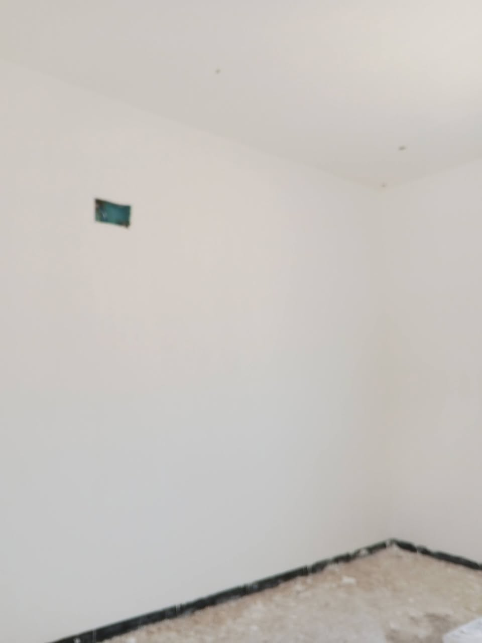 السلام عليكم خلفة البخ متفرغ شغل سمنت وجص وبورك. شغل درجه اولى اشراف هندسي.   التزام بلعمل والموعد.  متفرغ حاليا. *********** متوفر واتساب
