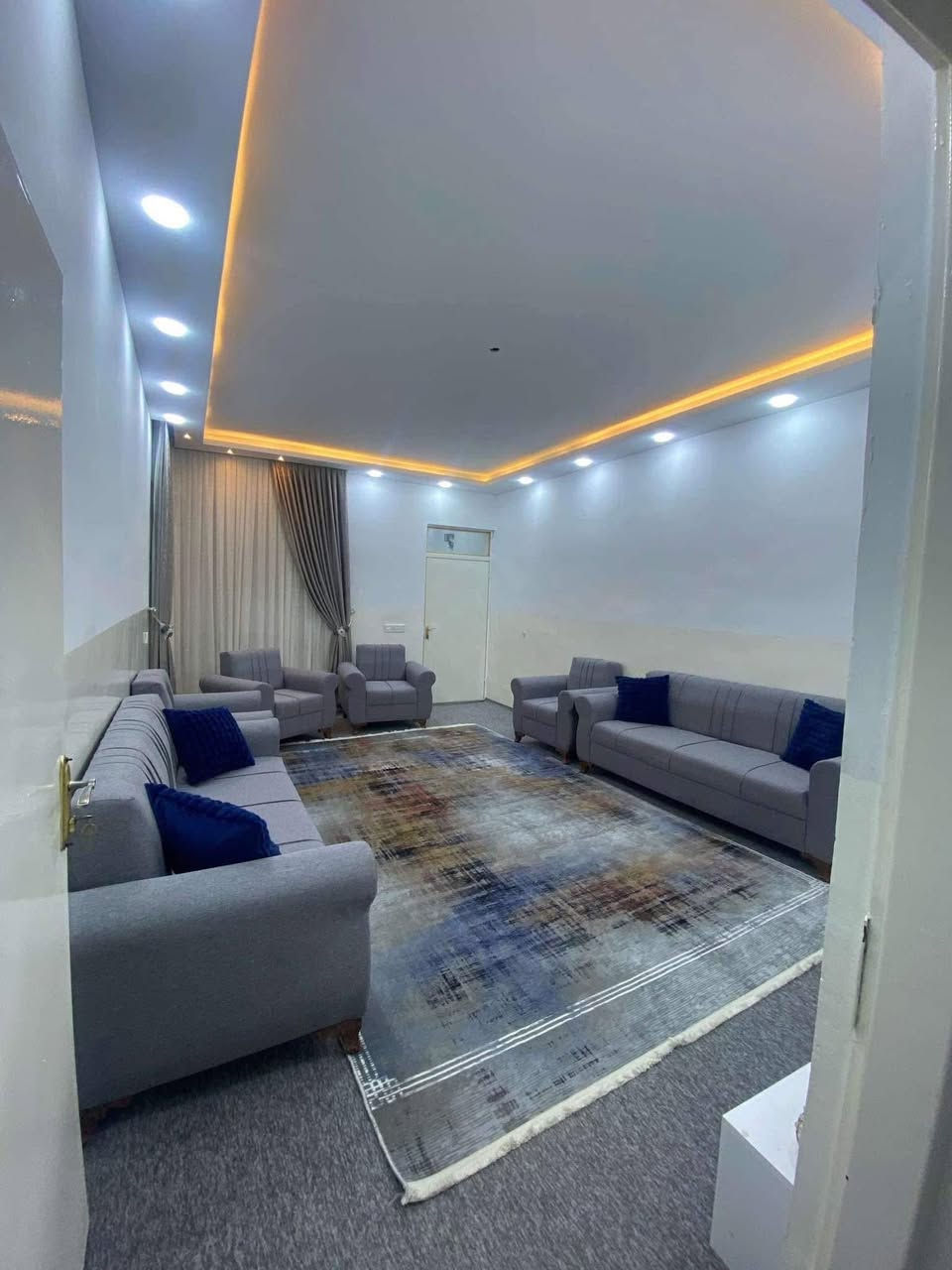 ئـــامادەیــن بــۆ گــۆڕیــنـی بــەرگــی قــەنەفـەکــانتــان ⏳
ئــەمەی ئــەیبینـن  هــەمووی قــەنــەفەی شکاو کۆنە 🫸🏻
 وای لێهــاتووە چیتـر پێویستــ نــاکات قـەنەفەکــەت فڕێ بدەیت لای ێمە  قەنەفە کۆنەکەت نوێ بــکەوە ⏳💣
هــەڵبژاردنــی بــەرگــ بــە خــواستــی خــۆتانە✌🏻📸
  سعــرەکــانــمان هەمــووی داشکــانی تایبــەتــمــان کردووە👱🏻‍♂️
  پــەلە بکــەو قەنەفــە کــۆنەکەت  بێنەو نوێ ببــەوە🫥🤍 
 ێـمــە لــە کــەلــارین و کــەلار بە کــارە جــوانـەکـانـمام ئەڕازێنینەوە✌🏻😁
پــەلە بکـەو پەیوەندی بــکە
***********
***********
