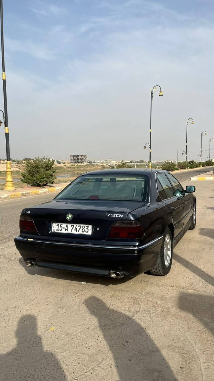 سلام عليكم 
BMW728iللبيع 
موديل 1996

سياره جاهزه من كلشي 
جام كهرباء 
سنتر لوك 
برده خلفية كهرباء 
كشن كهرباء 
تبريد ويه سويج 
مري شفط 
وباقي مواصفات معروفه 
للتواصل او استفسار *********** واتساب او اتصل 
مكان الانبار الرمادي 
سعر على خاص
