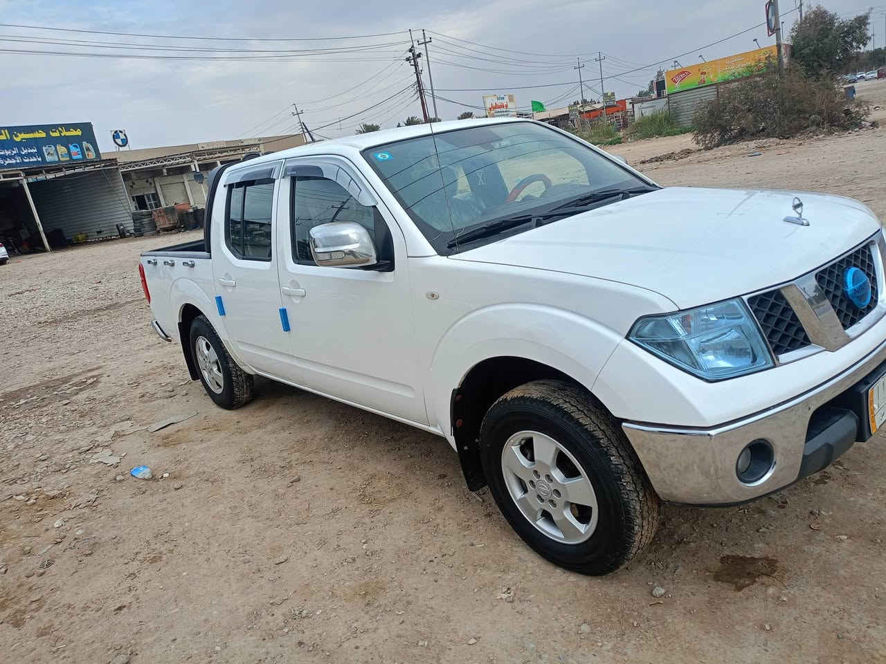 سلام عليكم نيفارا للبيع 2012 اوتماتيك رقم واسط سنويا مجدده سيارة باسمنه سيارة مكفوله ماعدا شبر بيها سيارة جاهزة من أي نقص كامره خلفيه شاشه بيها تخم تاير جديد السعر دفتر و7 اوراق العنوان واسط العزيزيه الاتصال ع رقم الهاتف ***********
