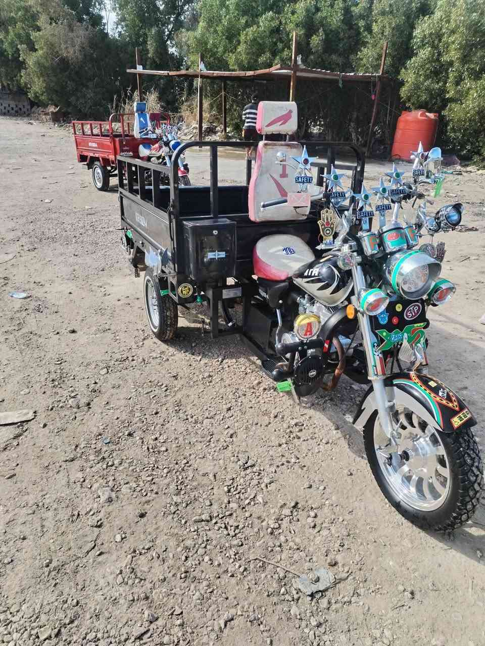 سلام عليكم شباب ستوته للبيع موديل 2022 كفاله عامه اوراق عدي مكاتبه وي الوكيل سعرهة ب2800وبيهة مجال بصيط تواصلو وياي واتساب غير متواجد بالفيس رقم ***********
