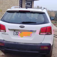 سورنتو ١٢ خليجي  ٧ راكب ٦ سلندر كير محرك حدادية مكفولة بها طخة بالجنطة...