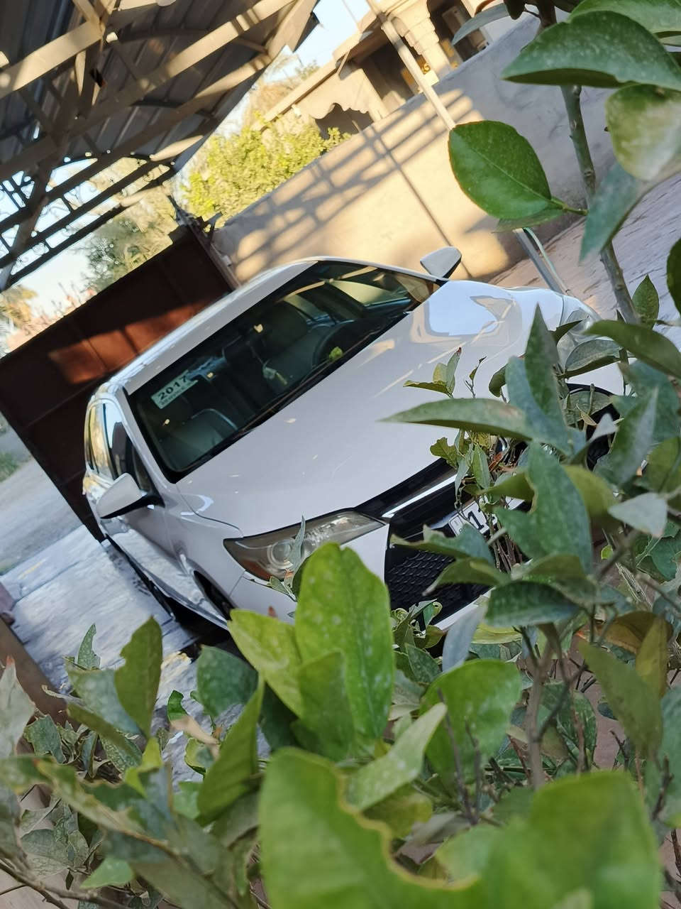 السلام عليكم 👋
للبيع او مراوس ب كامري(2008 _2011) 

 كامري 2017 Se وارد أمريكي 
بدون ضرر (كلين👍) 
مواصفات :
مقاعد جلد 
مقعد السائق كهرباء 
شفتات ستيرن 
شاشه 
كامره خلفيه
وبعد مواصفات معروف 
السياره حلوه ما تصرف عليها دينار صدر وتايرات كفاله
والسياره مالة بيت وأحلى من الصور 
مكان السياره : صلاح الدين_بيجي_قرية البعيجي 
السعر :اتصل على الرقم (***********)
