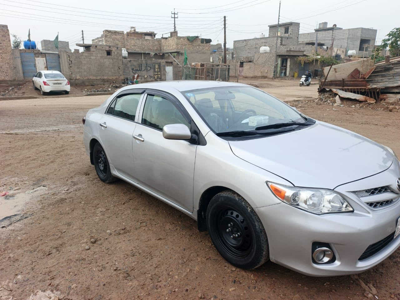 كورلا موديل 2009مصبوغة حزام بدون دواخل مكينة وكير تبريد شغال صدر نضيف السعر 100$وبيهة  مكان السارة بغداد البلديات مجال اتصال ***********
