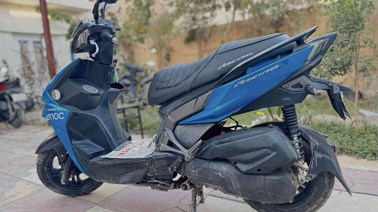 السلام عليكم دراجة كامكو رايسنك مرقمة للبيع مواصفات دراجة دسك امامي خلفي شاشة تنربط على التليفون وجي بي اس بيها بلادي بيها كشن رياضي اصلي والدراجة محركها 150ccمرقمة وتحويل ثاني يوم للاستفسار اكثر اتصل على الرقم /*********** المكان الكاظمية
