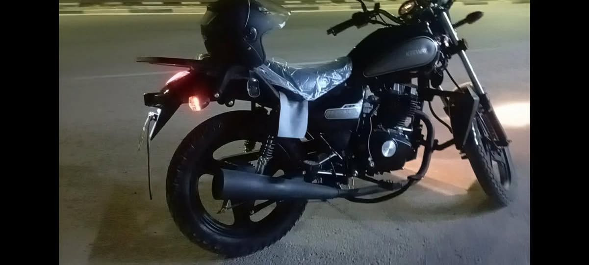 دراجة سي لاست من شركة كيواي ملكي الشخصي مرقم اربيل ماشيه حول 15 الف نظيف قطعه خاص ابيعها بسرعه لان ضروفي هيج يسمح  وشرط تحويل  تكدر تفتر بيها كل العراق ويفيد للشغل دلفري لساعات طويله متصرف هواي
والسعر1900 ورقم تلفون ***********
