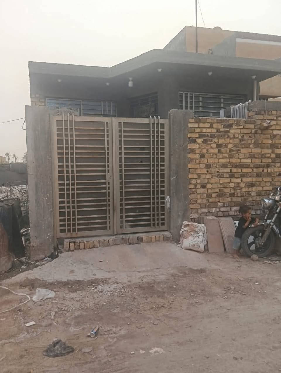 سلام عليكم دار للبيع المساحه 100متر
بي حديث وجديد غرفه وحده مكانه بكرلي شارع الغسل
يرهم اقصاد مقدمه 25 شهر 500
نقد ب47 وبي مجال سند٢٥ تحويل مباشر بسم المشتري كافه الخدمات ***********
