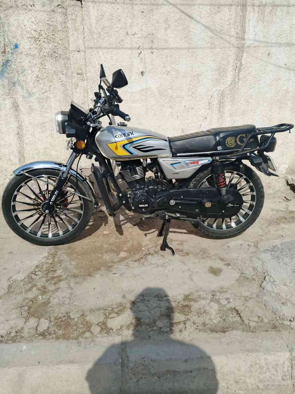 السلام عليكم دراجة للبيع سونك 5كير موديل 25 ماشية 6الف الدراجة جديدة السعر 850وبيهة مجال المكان الدورة ابو دشير اتصال *********** واتساب وخط
