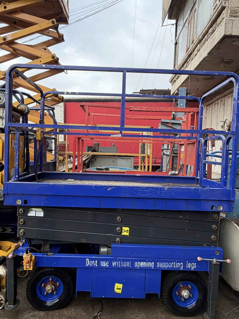 يتوفر جميع المصاعد المقصيه بيع وإيجار عنوان بغداد باب الشيخ ***********
