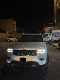 جيب 2019 فول مواصفات  تلاث شاشات  رادار خلفي  كشتات كهربائية  تدفئة تب...